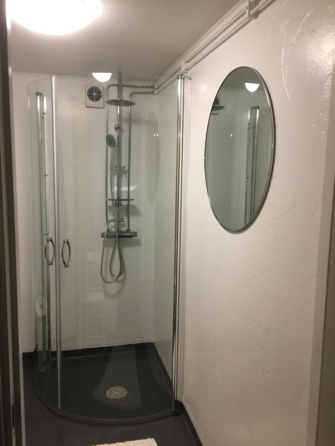 Bo Centralt I Vaernamo Eksteriør bilde